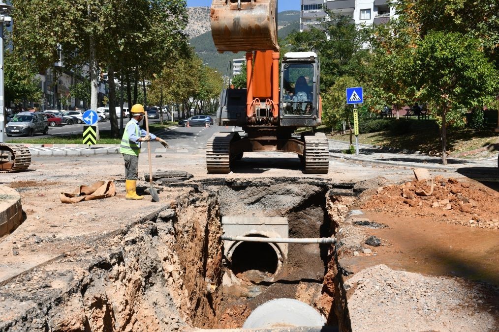 Vadi Mahallesi, yeni yağmur suyu altyapısına kavuştu
