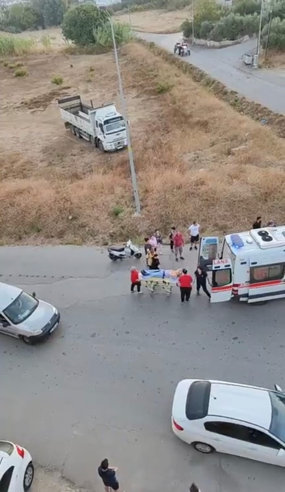 Servis aracı bekleyenleri kurşun yağmuruna tuttular: 3 gözaltı
