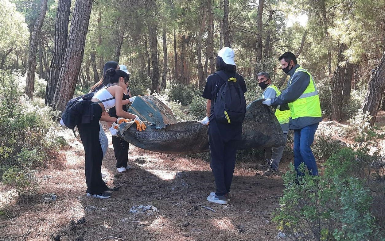 Kepez’de el ele orman temizliği
