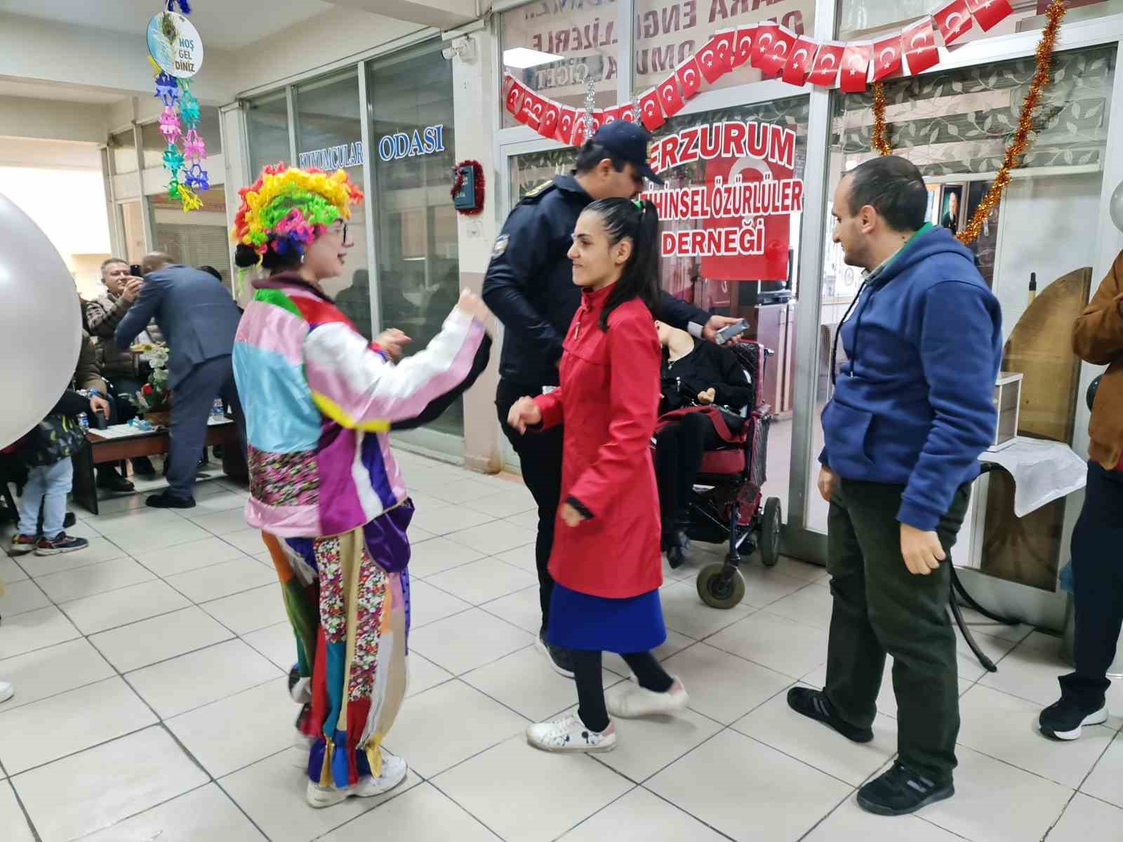 En eğlenceli tanıtım
