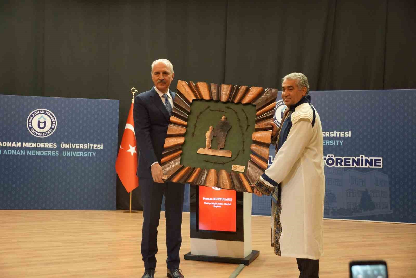 TBMM Başkanı Kurtulmuş: “Diplomaların yanında hikmet ve irfanı da vermeliyiz”
