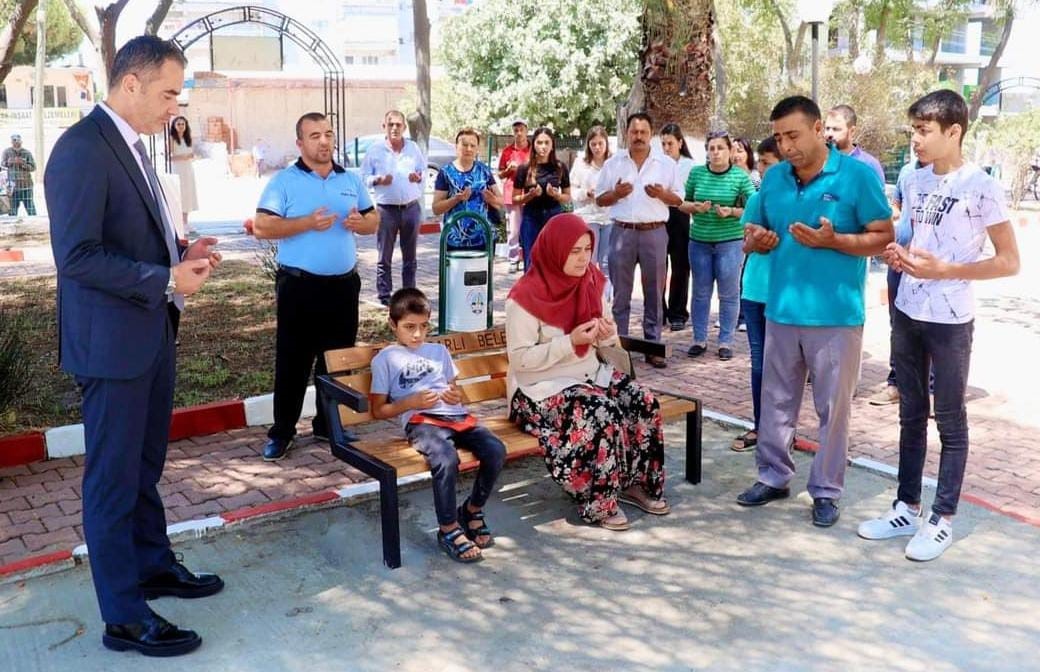 CHP’li Belediye, vatandaşlara dua hizmetinde bulunması için Belediye’ye imam aldı
