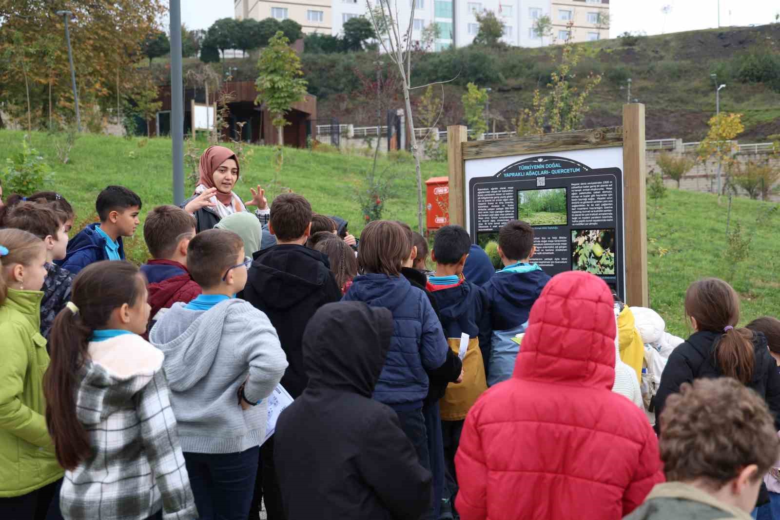 Öğrencilerden, Düzce Üniversitesi Botanik Bahçesi’ne ziyaret
