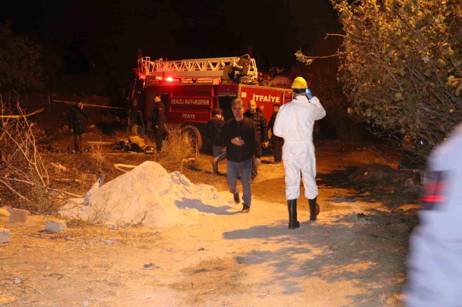 Babasını ve ağabeyini bıçaklayıp evi ateşe veren şahıs ifadesinde kendisiyle çelişti
