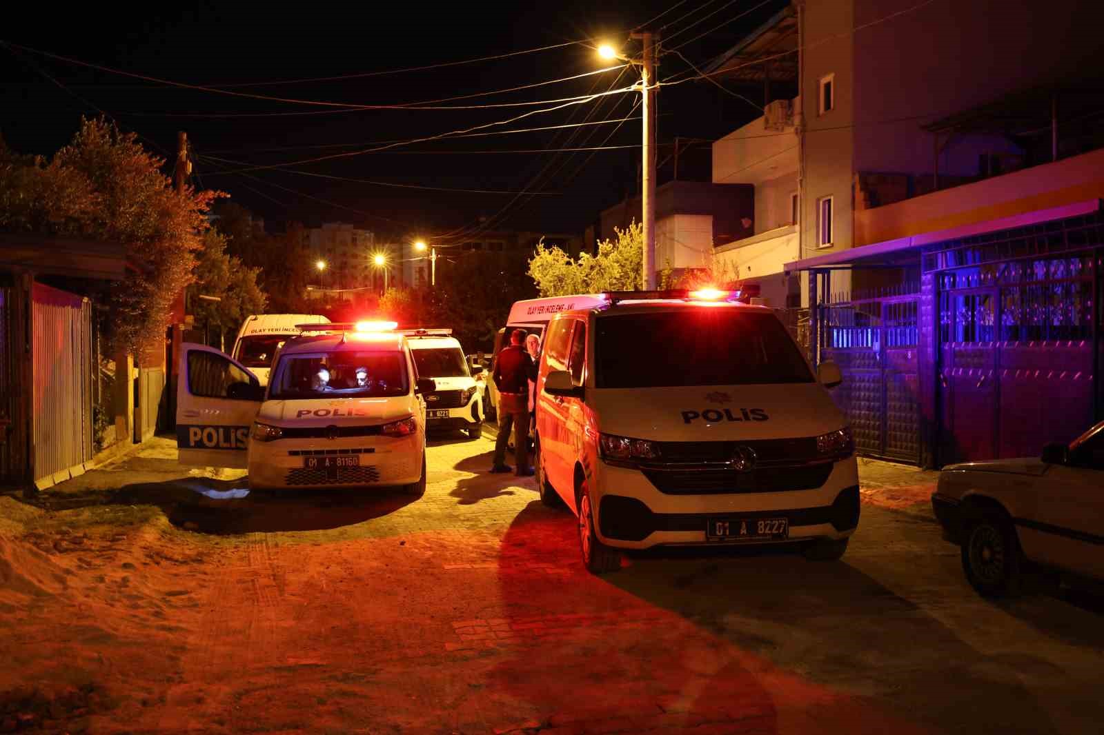 Adana’da evin şizofren oğlu ailesini katletti: 2 ölü, 1 yaralı
