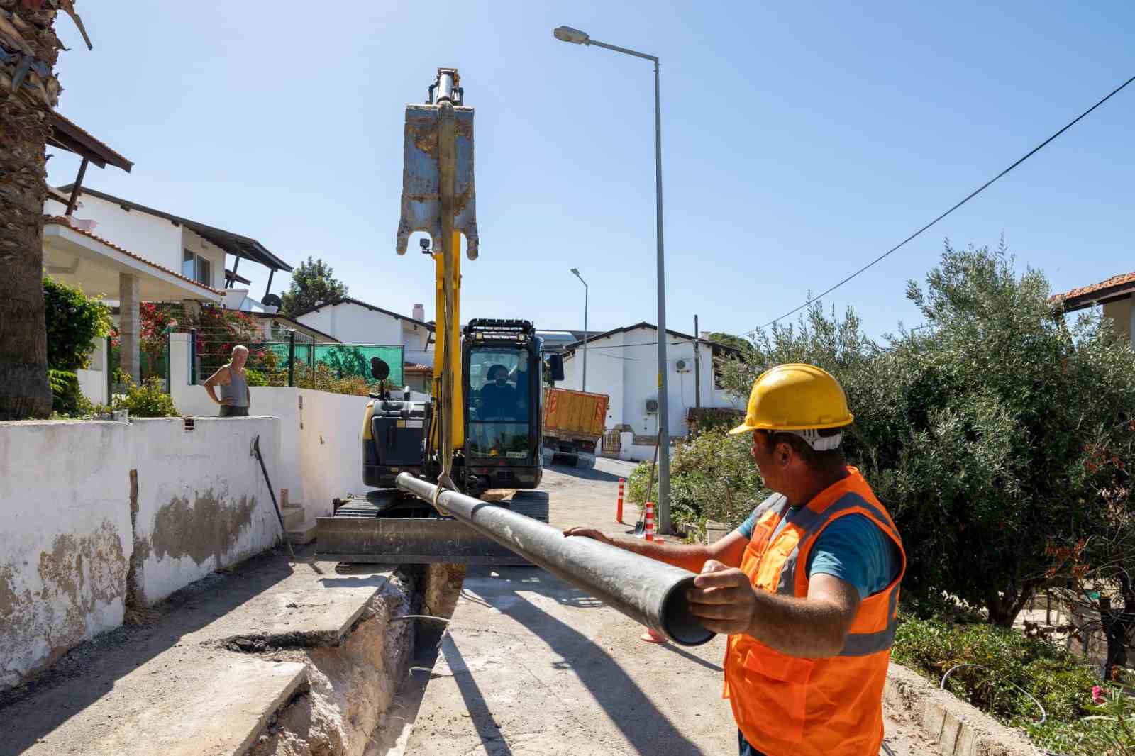 Çeşme’nin 30 yıllık su sorununu kökten çözülüyor
