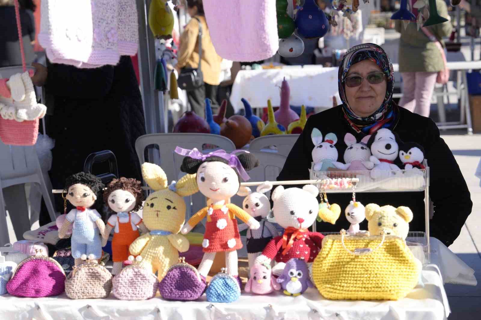 Kartal Belediyesi’nden kadınlara destek: Kadın Emeği Pazarı kapılarını açtı
