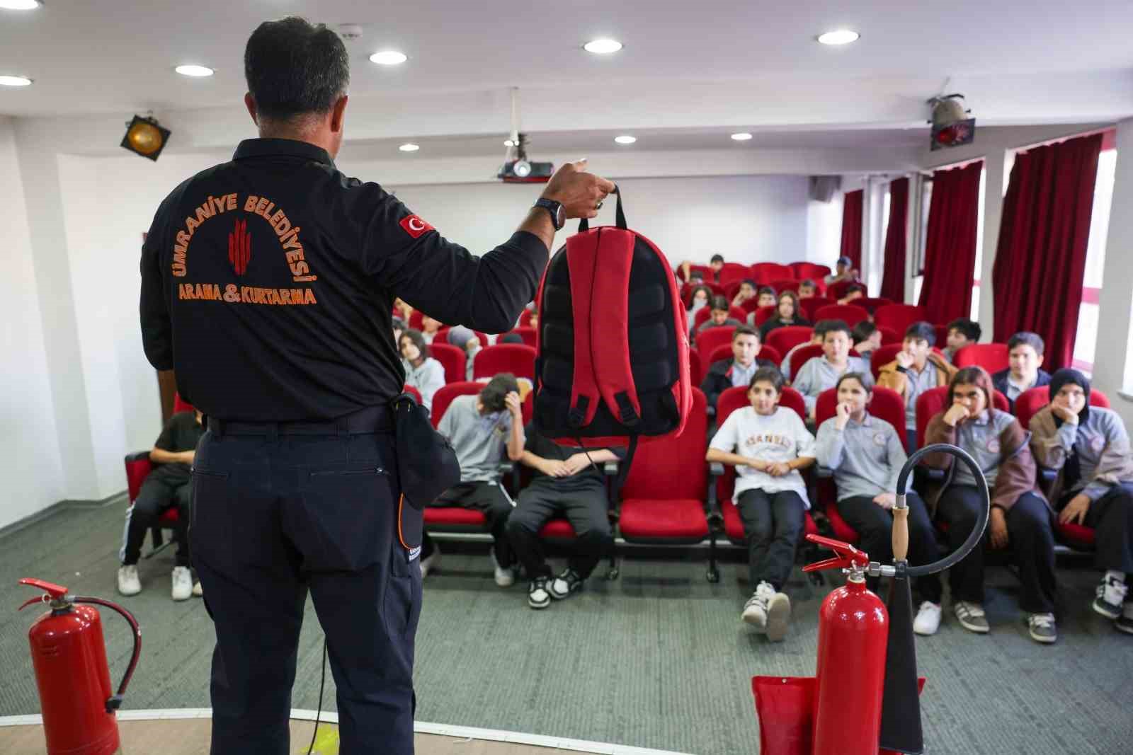 Ümraniye Belediyesi’nden afetlere karşı örnek program
