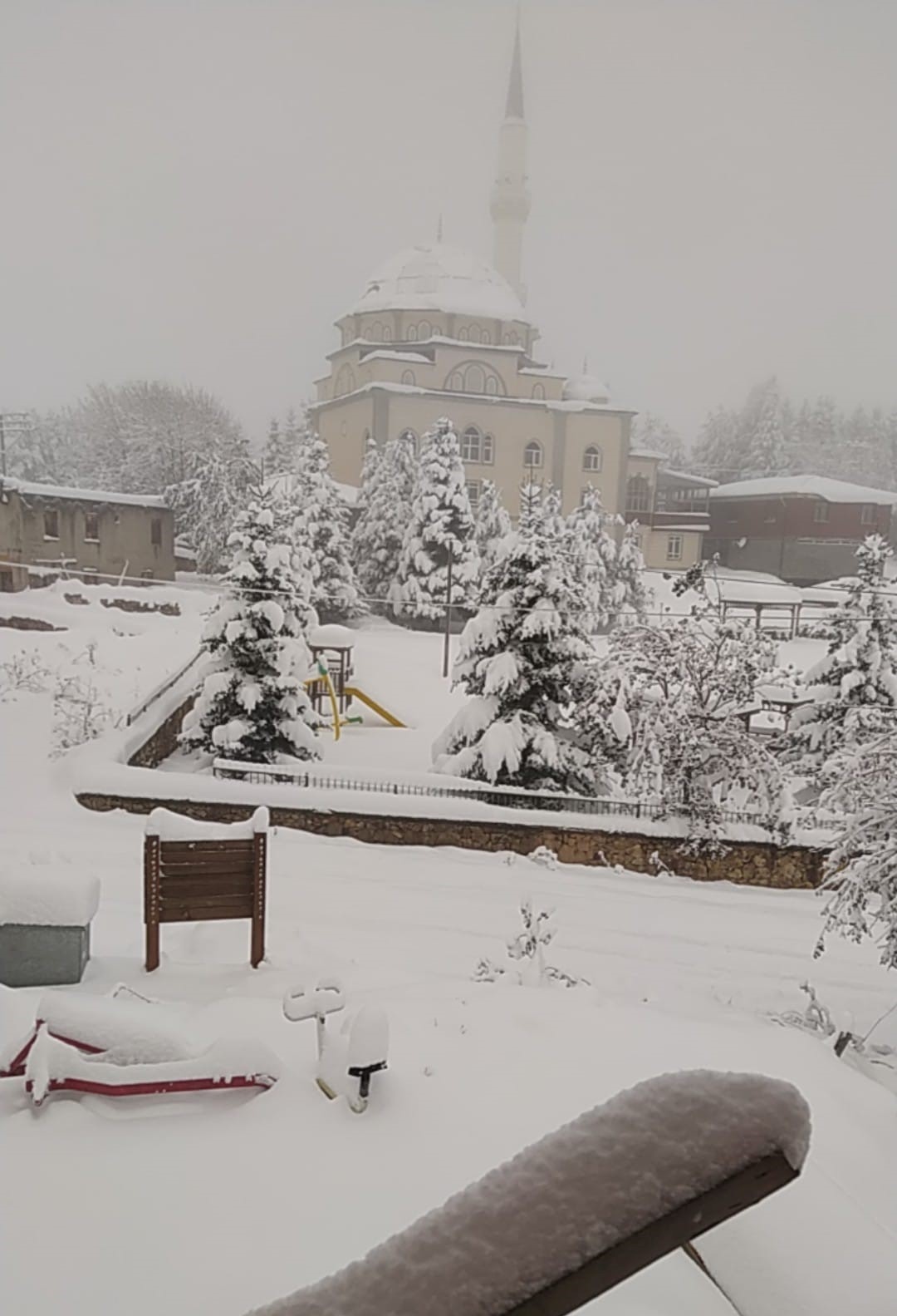 Ordu’nun yüksek kesimlerinde kar kalınlığı 60 santimetreye ulaştı
