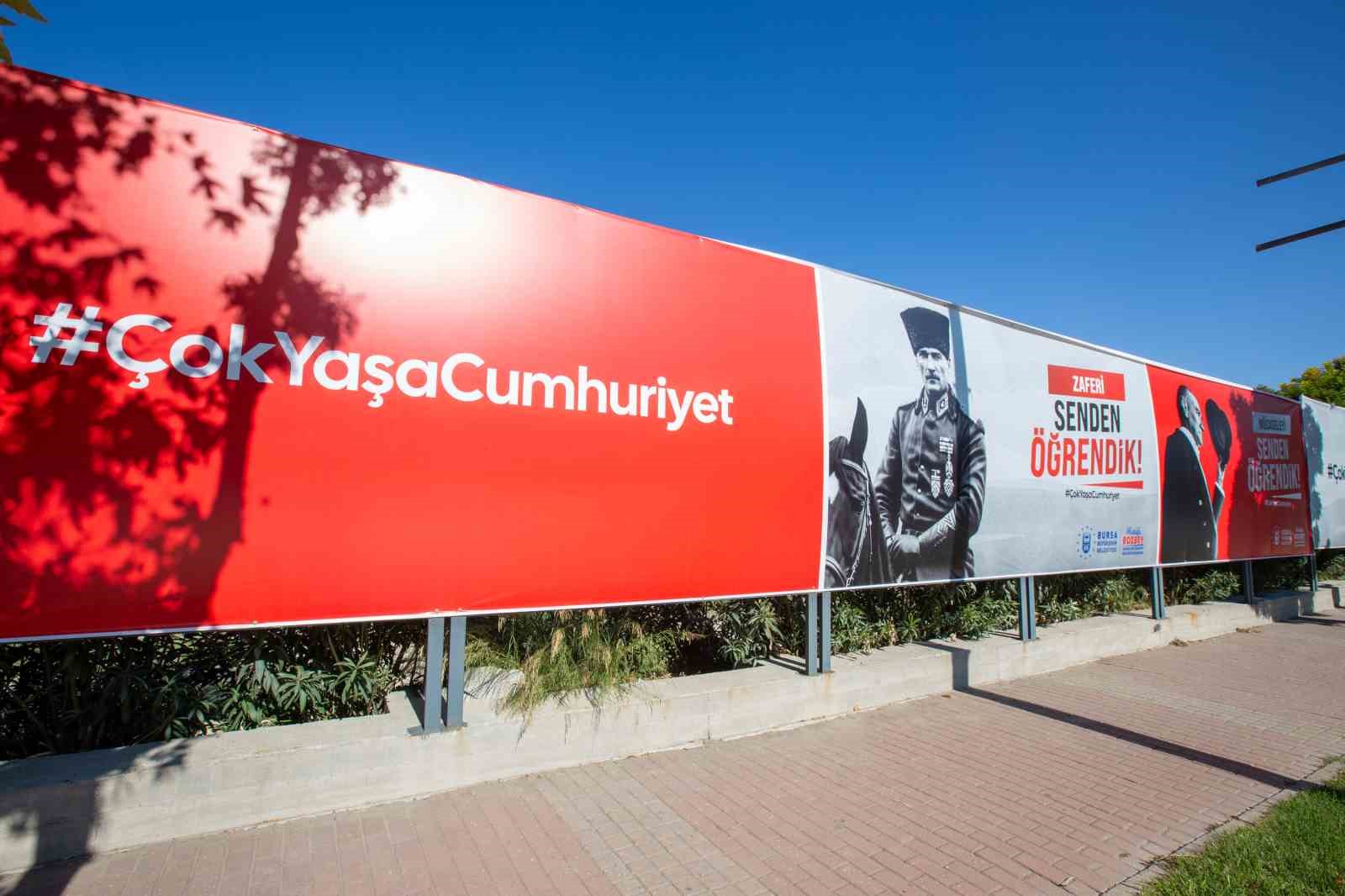 Bursa’yı, Cumhuriyet coşkusu sardı
