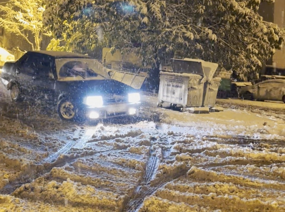 Karda drift eğlencesi pahalıya patladı, 32 bin 233 lira ceza yedi
