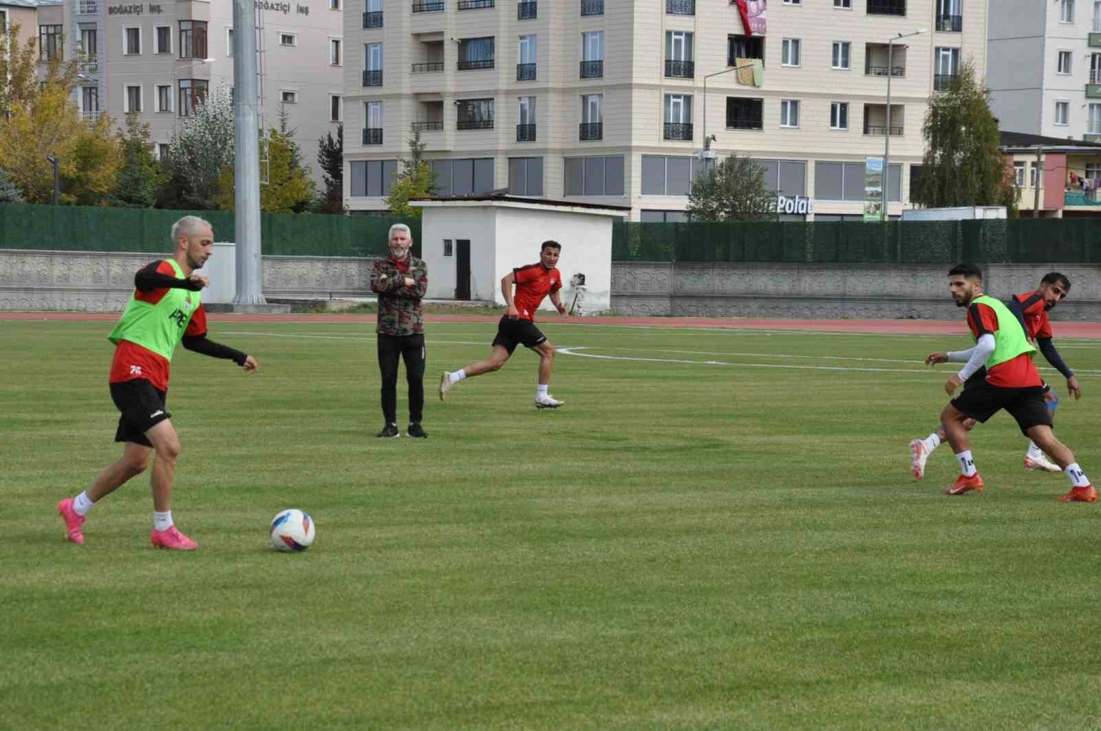 Kars 36 Spor Tortum Spor hazırlıklarını sürdürüyor
