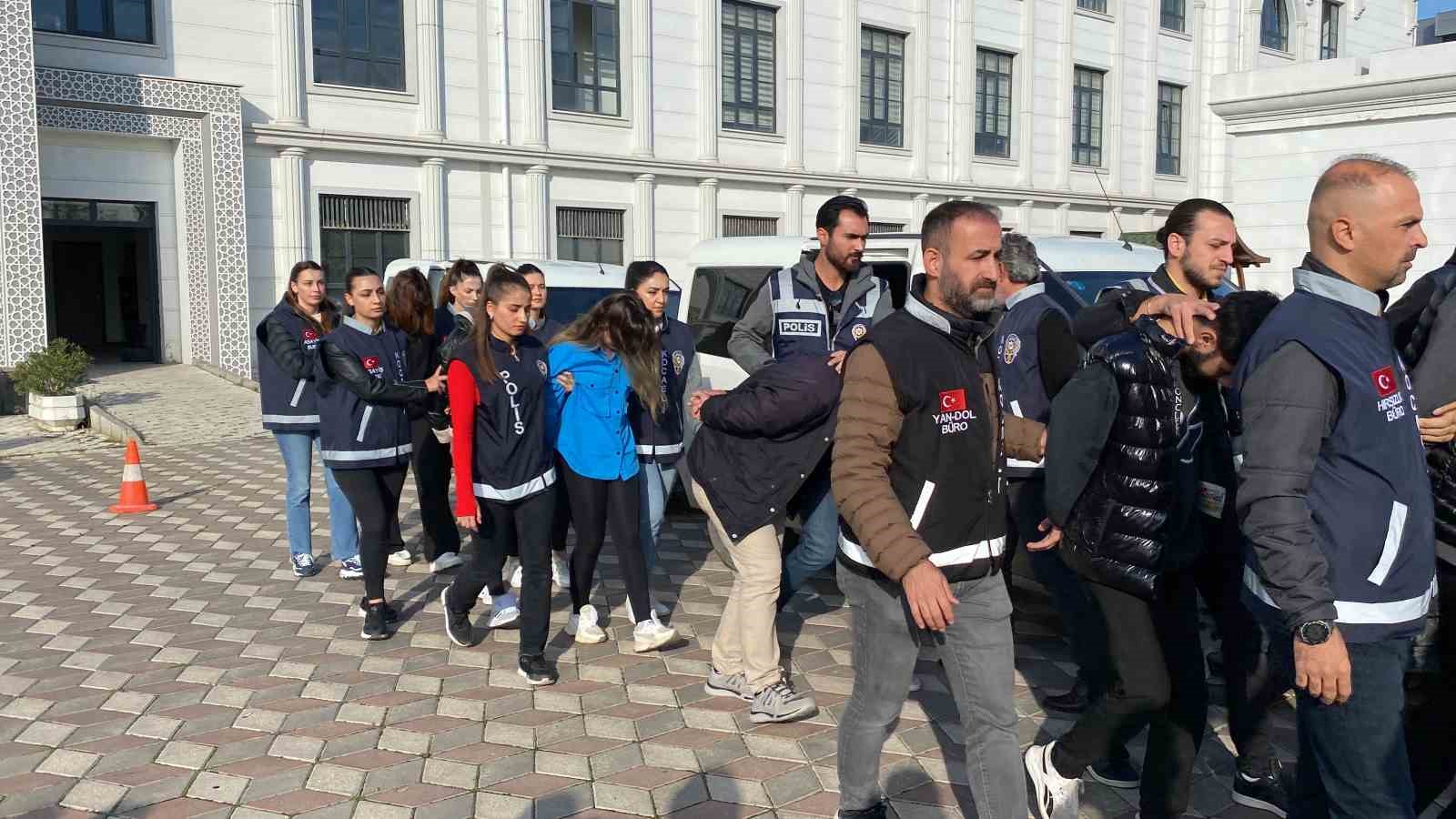 Kargo dolandırıcılığına polis operasyonu: 11 gözaltı
