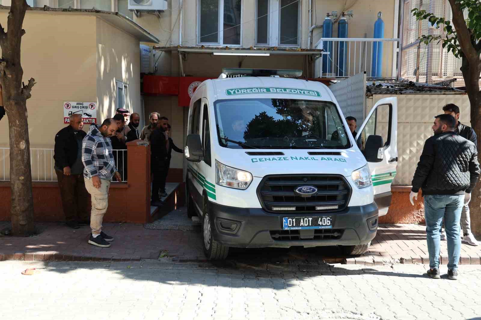 Öldürülen Samet’in yakını: “Gençlerimiz mahallede penguen gibi yürüyor”
