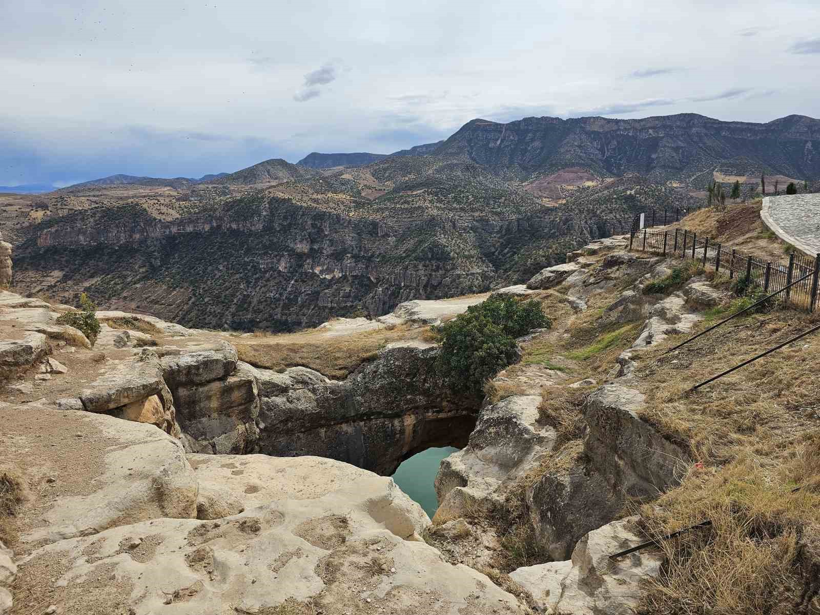 Siirt’in doğal güzellikleri ziyaretçilerini bekliyor
