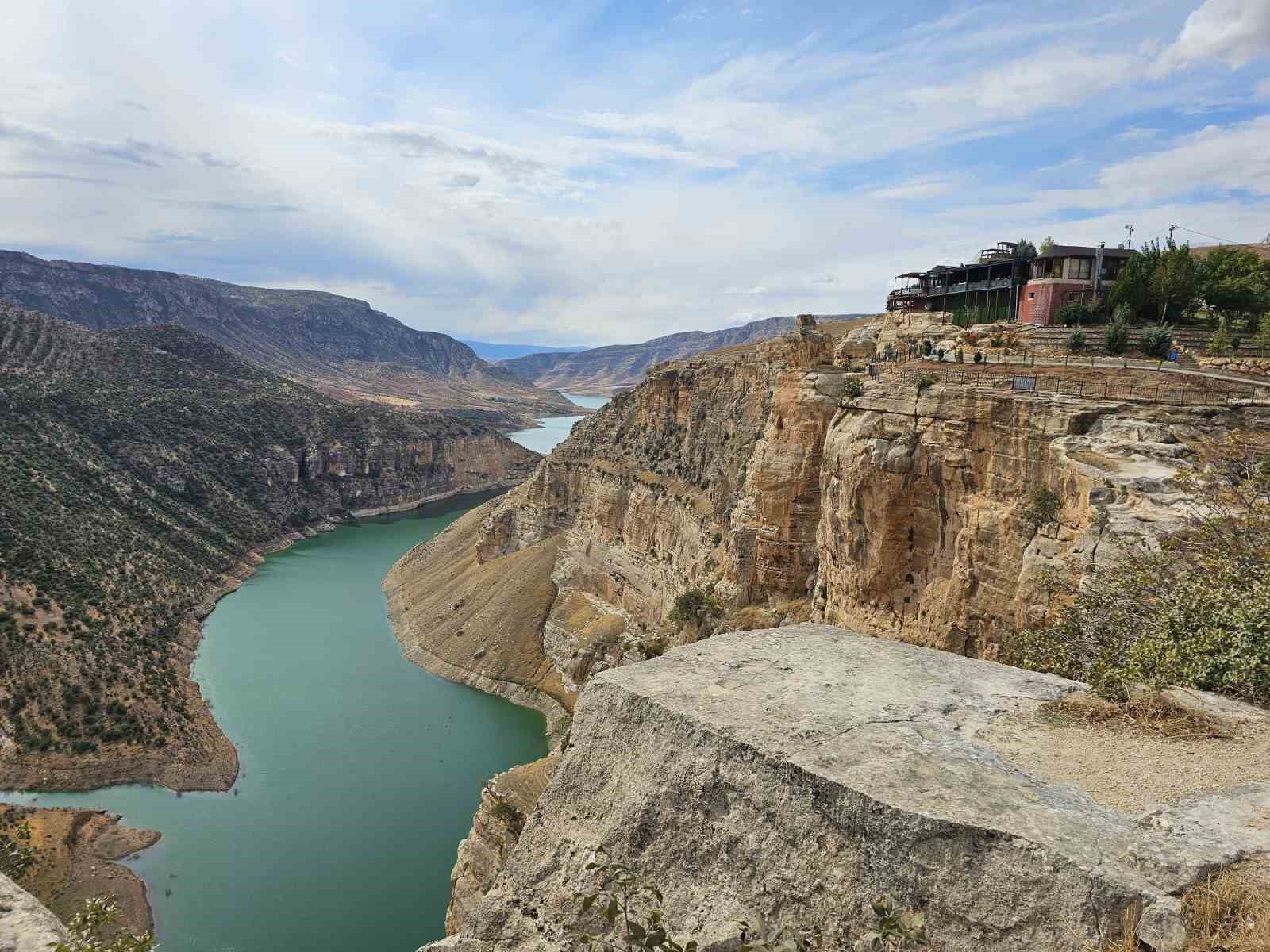 Siirt’in doğal güzellikleri ziyaretçilerini bekliyor
