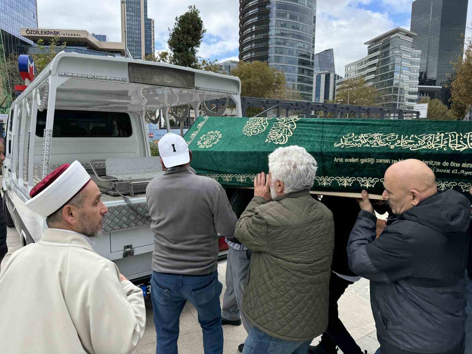 Oyuncu Suphi Tekiner son yolculuğuna uğurlandı
