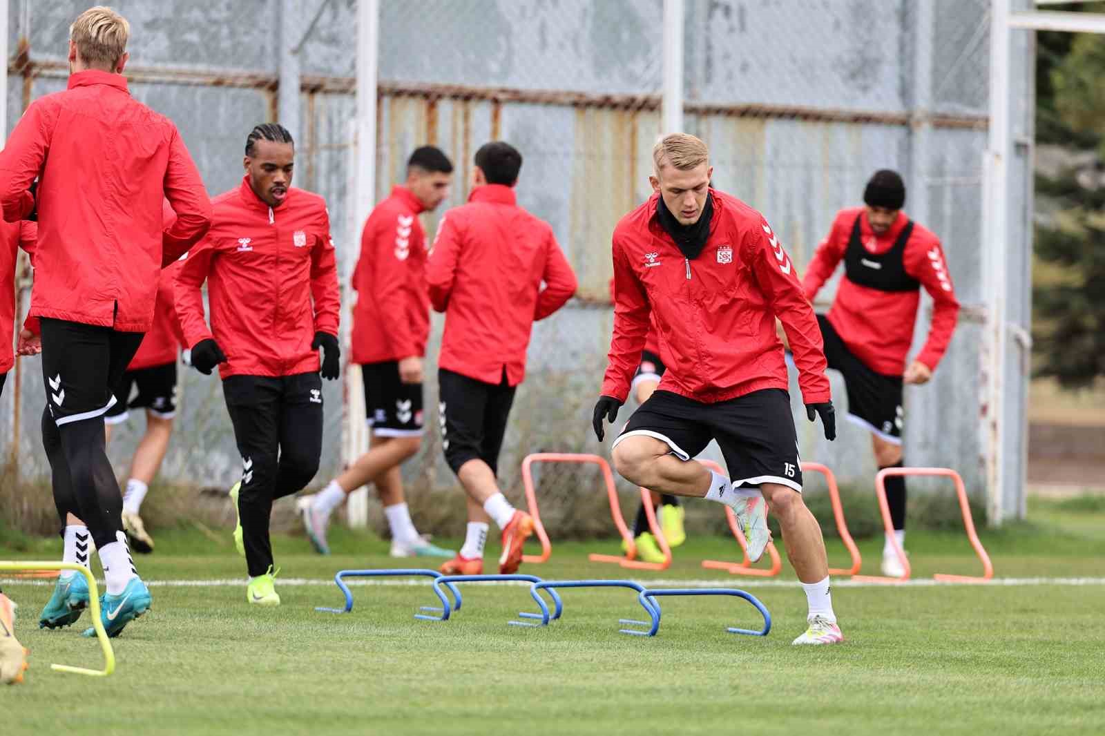 Sivasspor’da Adana Demirspor mesaisi
