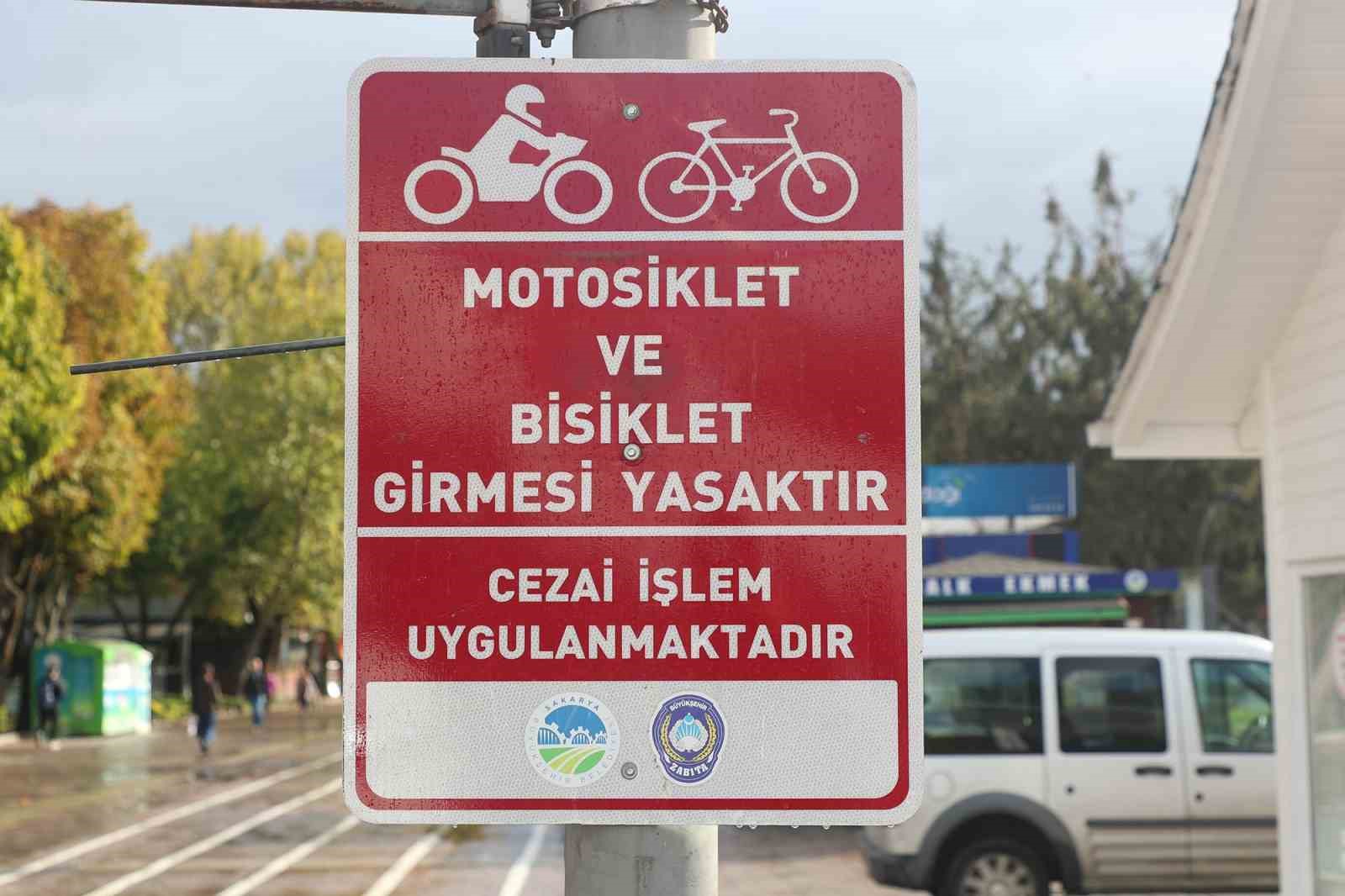 Sakarya Büyükşehir Belediyesi Zabıta ekiplerinden bisiklet sürücülerine uyarı
