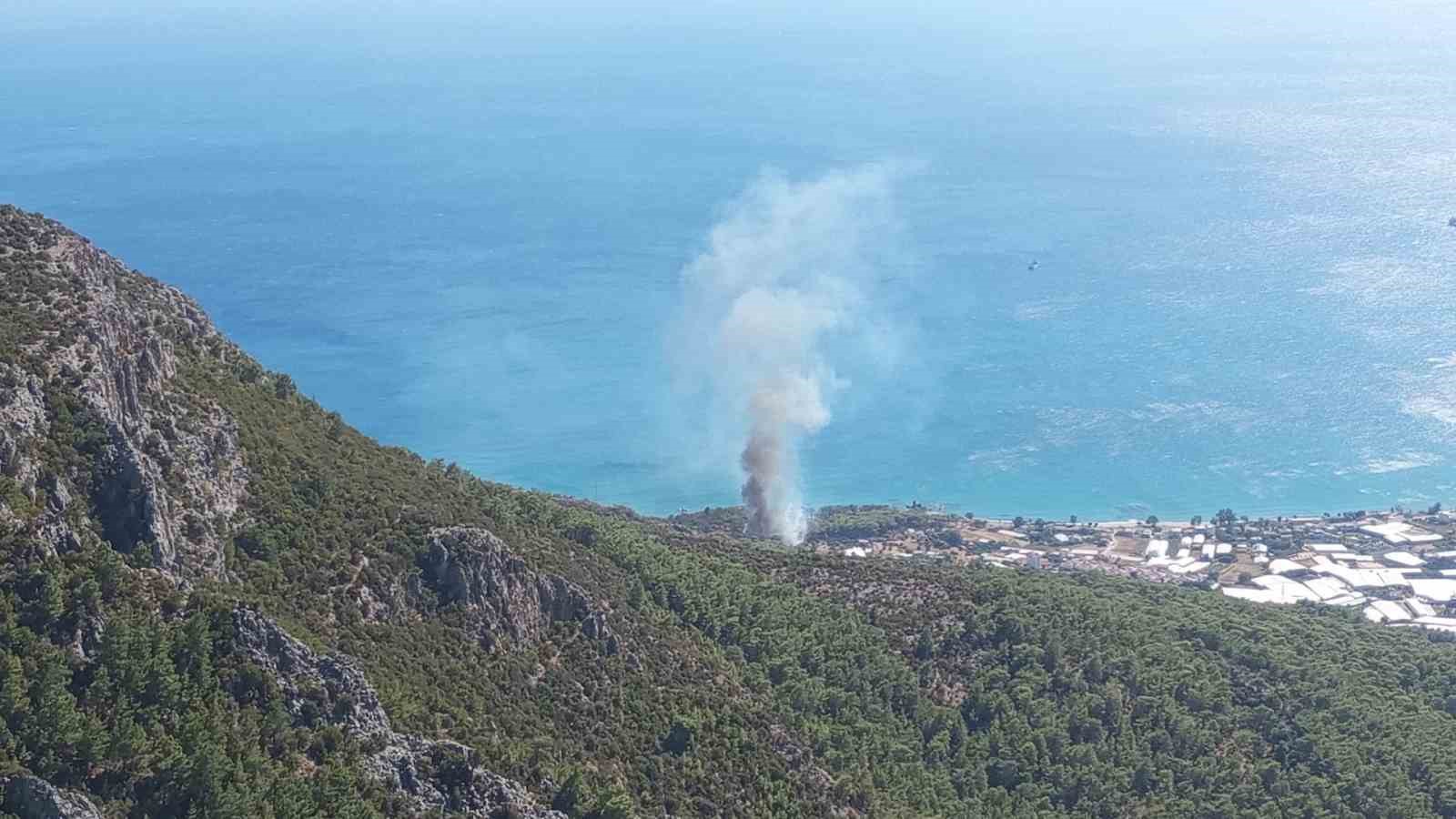 Mersin’in Anamur ilçesinde çıkan yangın kontrol altına alındı
