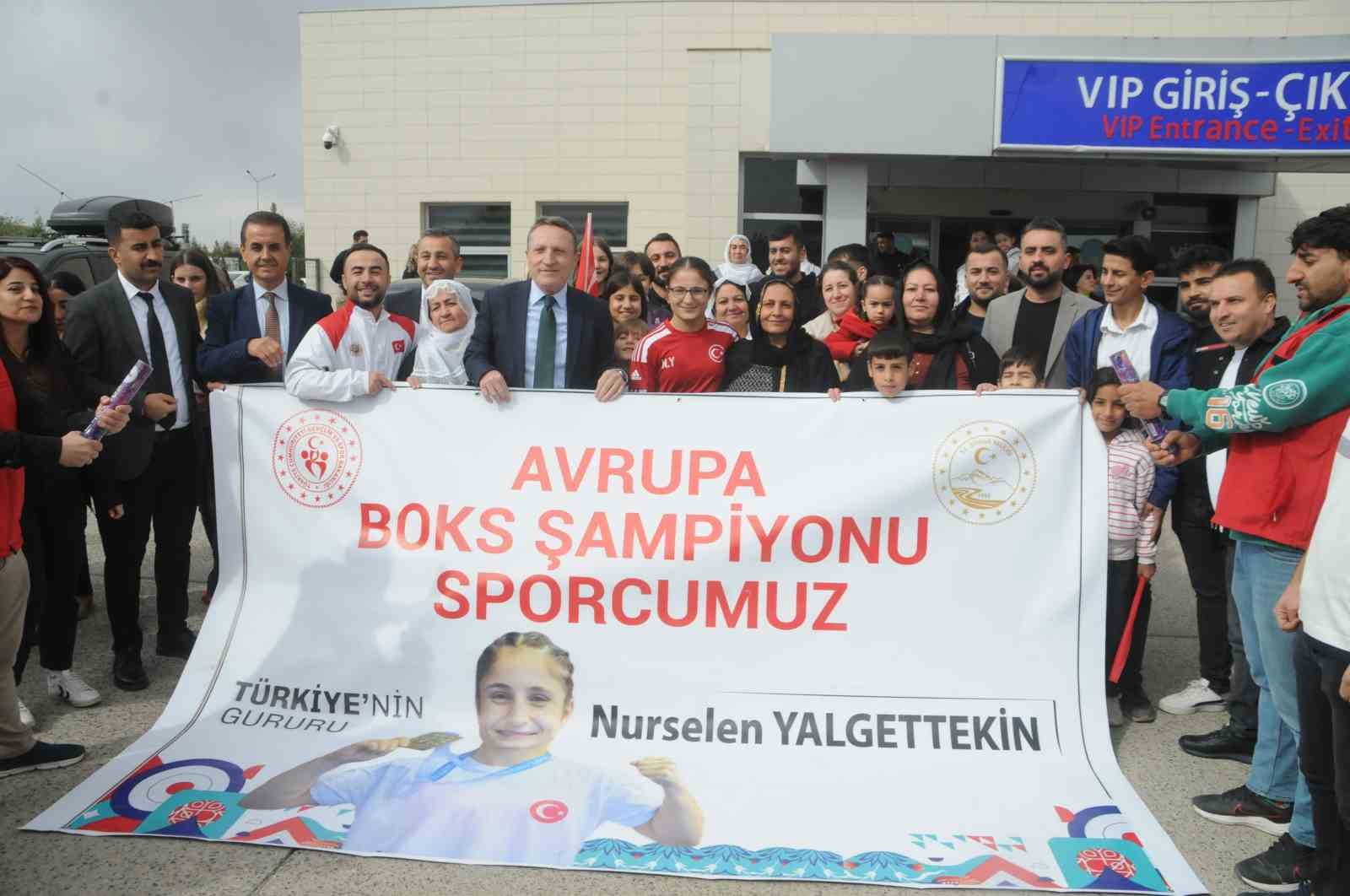 Avrupa şampiyonu sporcuya memleketi Cizre’de görkemli karşılama
