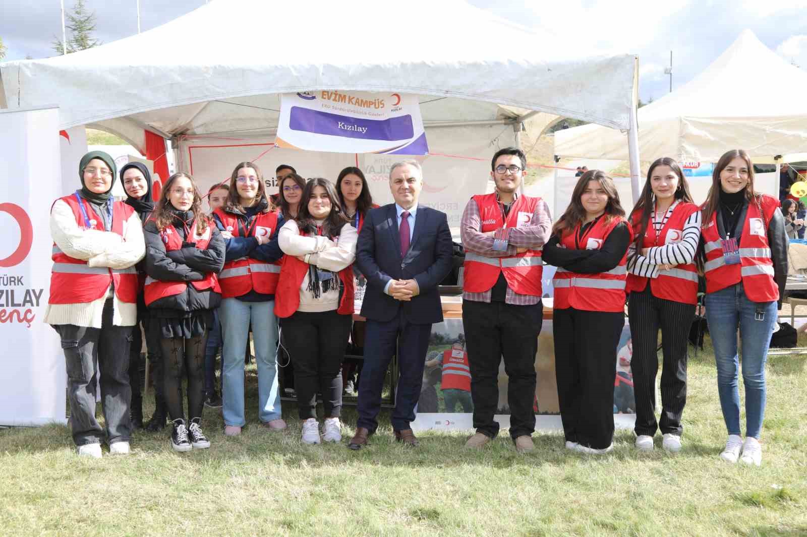 ERÜ’de “Evim Kampüs Festivali” düzenlendi
