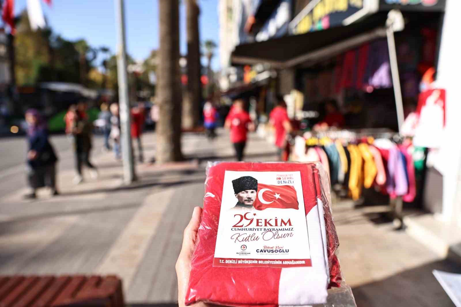 Denizli’de 400 öğrenciden 29 Ekim Cumhuriyet Bayramına özel koreografi
