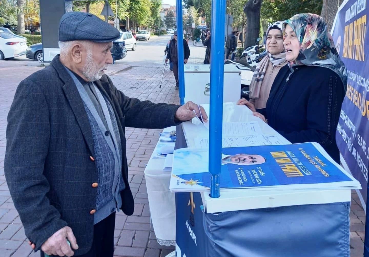 Kütahya’da Cumhurbaşkanına mektup gönderme stantlarına yoğun ilgi
