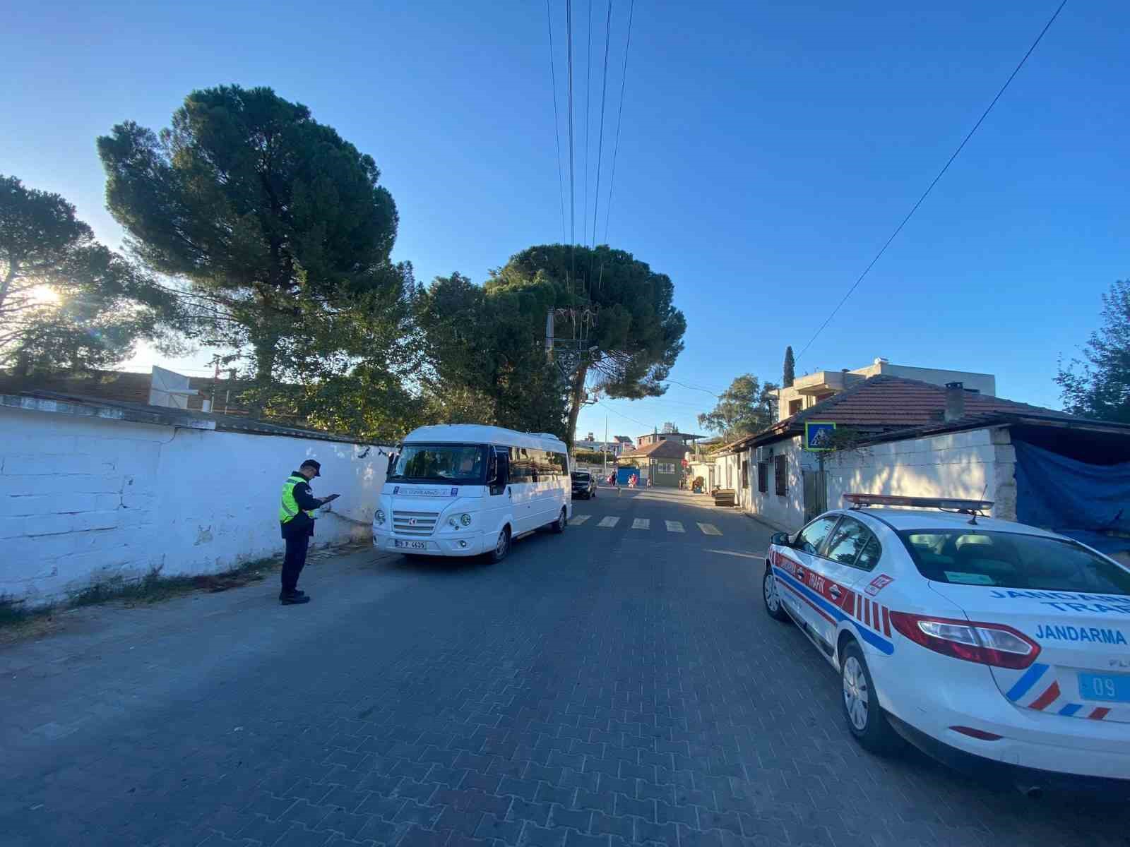 Aydın’da jandarma ekiplerinden ‘Huzur’ uygulaması: 1 günde 4 bin kişi sorgulandı
