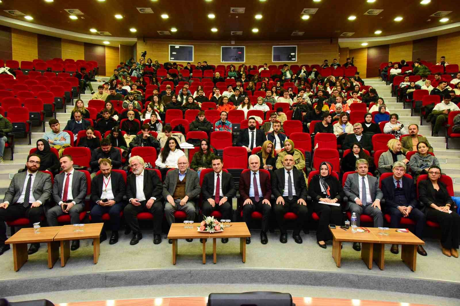 Kastamonu Üniversitesi’nde “Yeşil Dönüşüm ve İnovatif Yaklaşımlar” paneli düzenlendi
