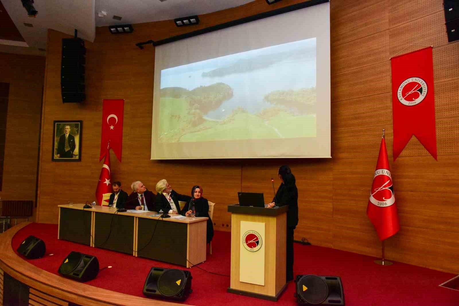 Kastamonu Üniversitesi’nde “Yeşil Dönüşüm ve İnovatif Yaklaşımlar” paneli düzenlendi
