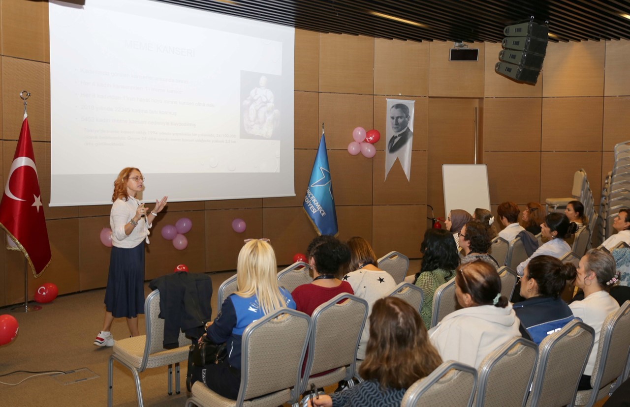 Küçükçekmece Belediyesi’nden personele ‘meme kanseri’ semineri
