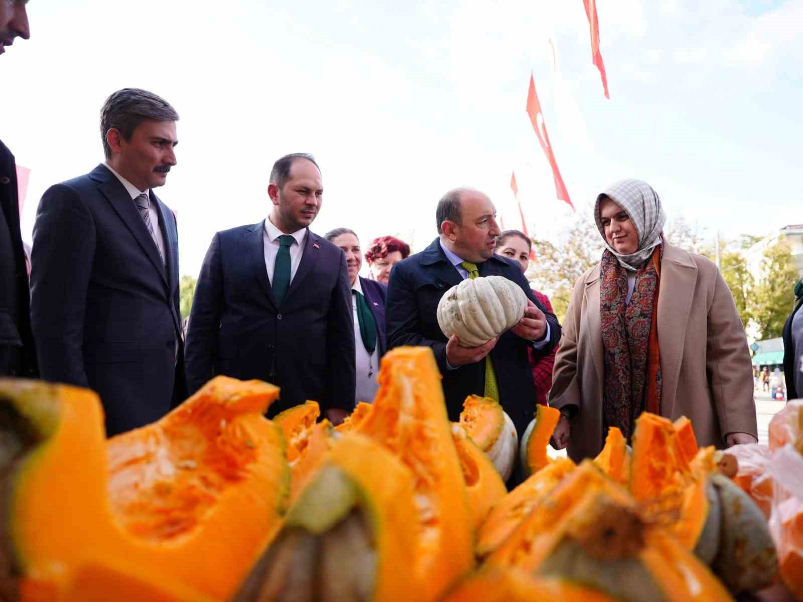 Düzce’de tarımın kalbi millet bahçesinde attı
