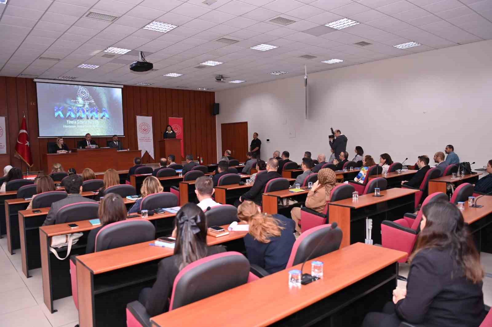 Aydın’da kadına karşı şiddet masaya yatırıldı
