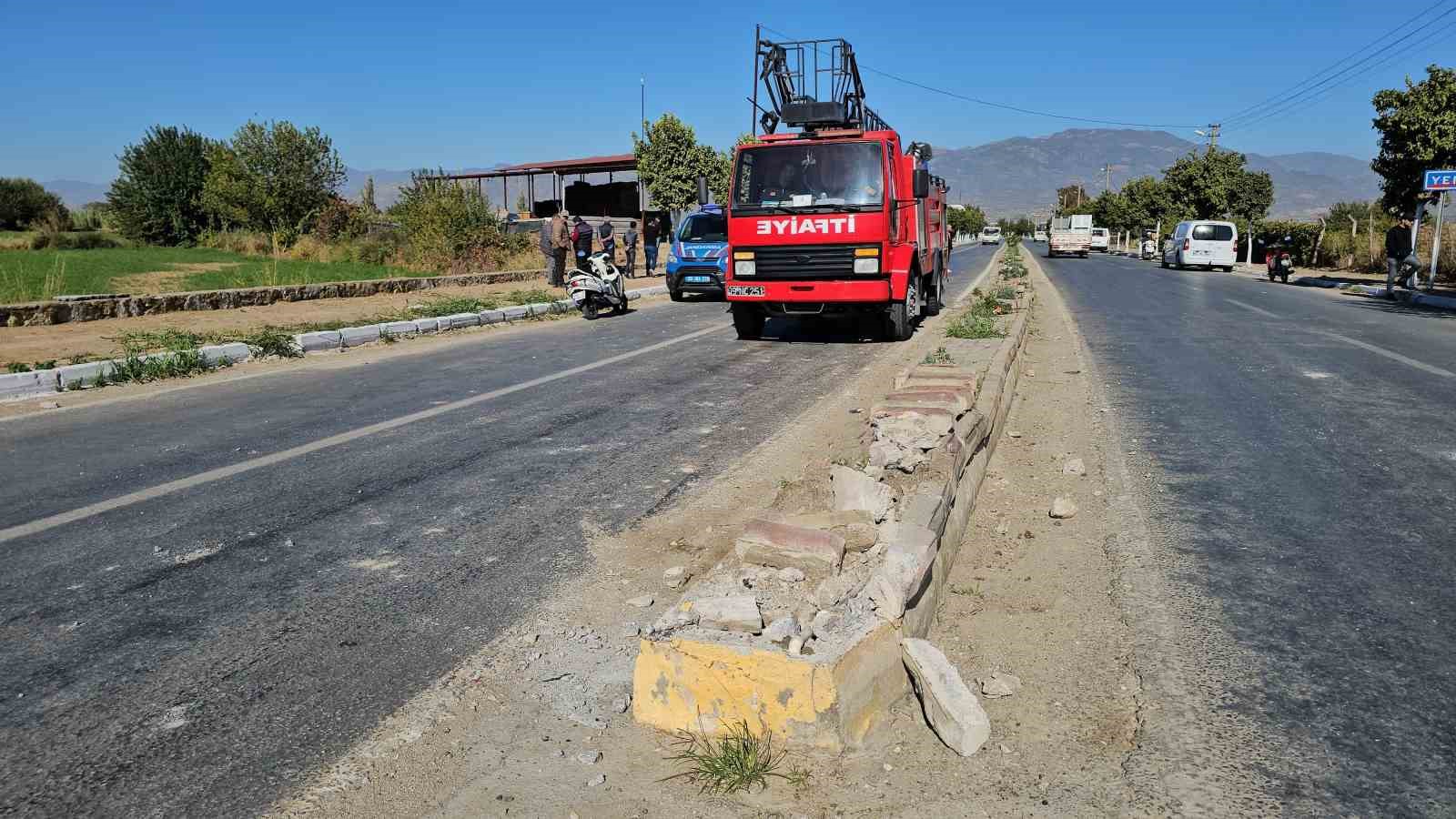 Yenipazar’da kamyonet takla attı: 2 yaralı
