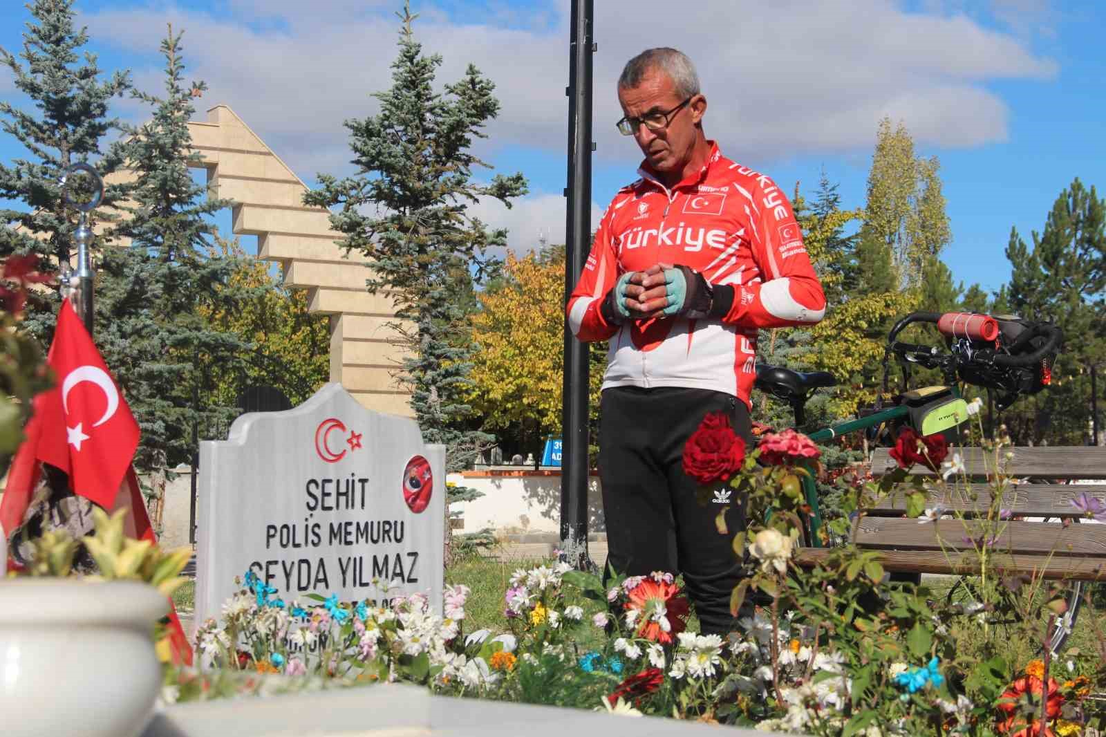 Şehit polis Şeyda Yılmaz anısına bin kilometre pedal çevirdi
