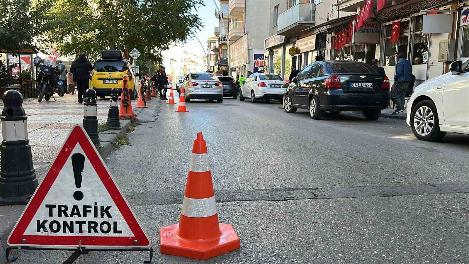 Uşak polisi asayiş uygulamalarını aralıksız sürdürüyor
