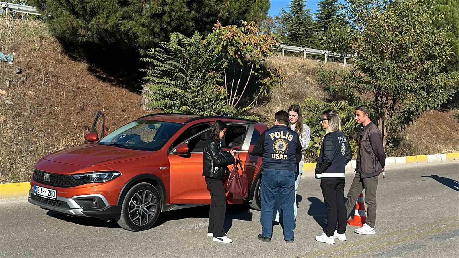 Uşak polisi asayiş uygulamalarını aralıksız sürdürüyor
