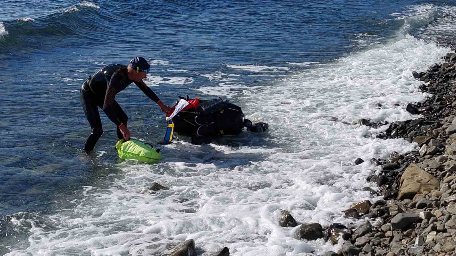 Çadırıyla Türkiye’den İspanya’ya yüzüyor: 10 bin kilometreyi 10 yılda yüzecek
