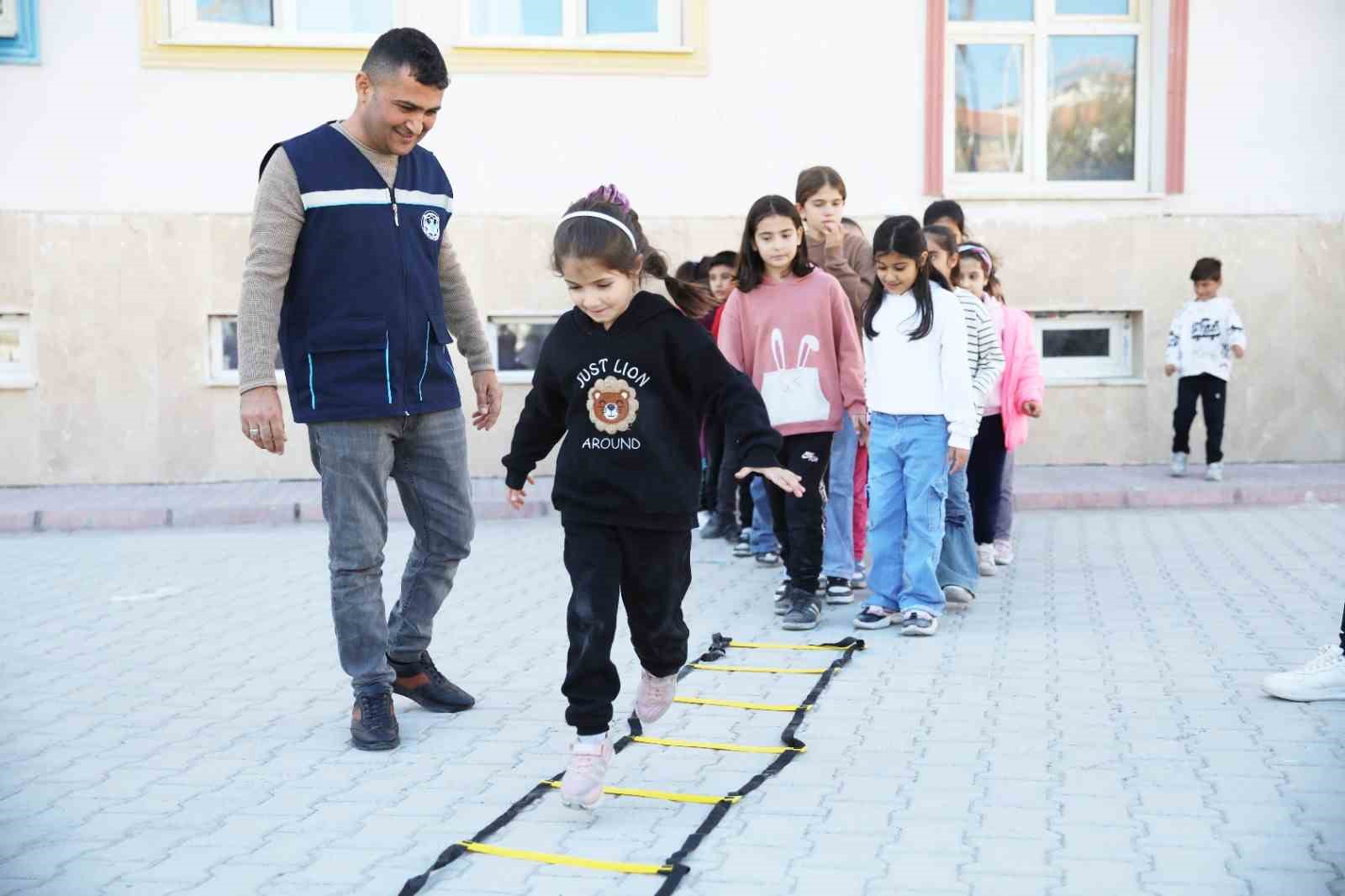 Battalgazi’deki çocuk şenliğine yoğun ilgi
