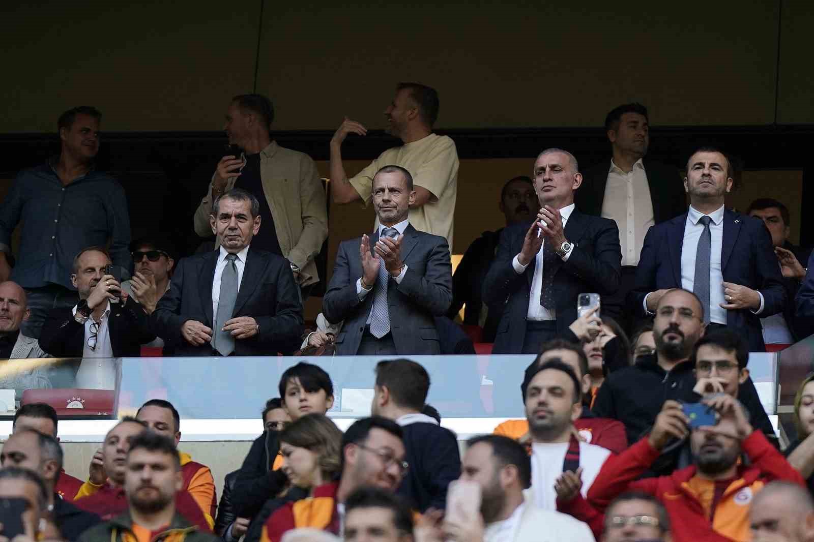 UEFA Avrupa Ligi: Galatasaray: 0 - Elfsborg: 0 (Maç devam ediyor)
