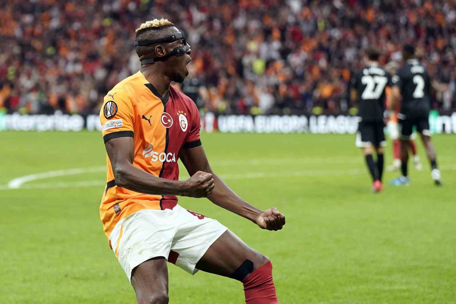 UEFA Avrupa Ligi: Galatasaray: 3 - Elfsborg: 0 (İlk yarı)
