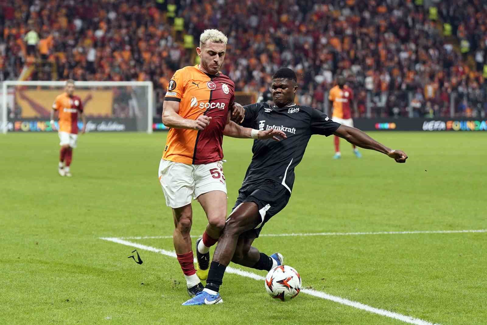 UEFA Avrupa Ligi: Galatasaray: 3 - Elfsborg: 0 (İlk yarı)
