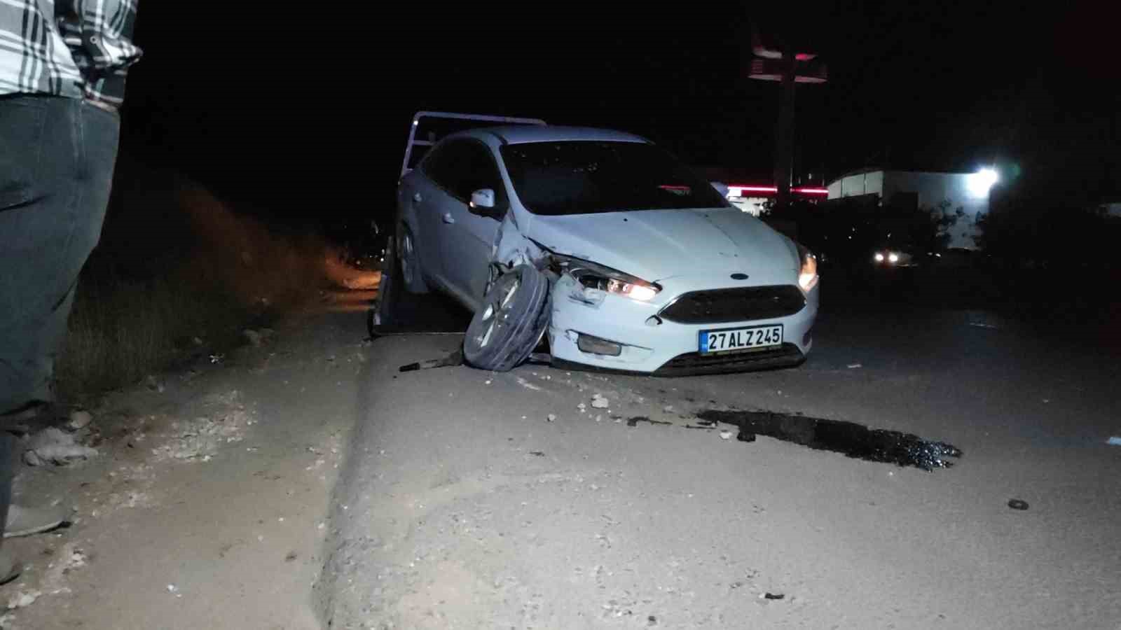 Şanlıurfa’da motosikletli polis ekibi ile otomobil çarpıştı: 2 polis yaralandı
