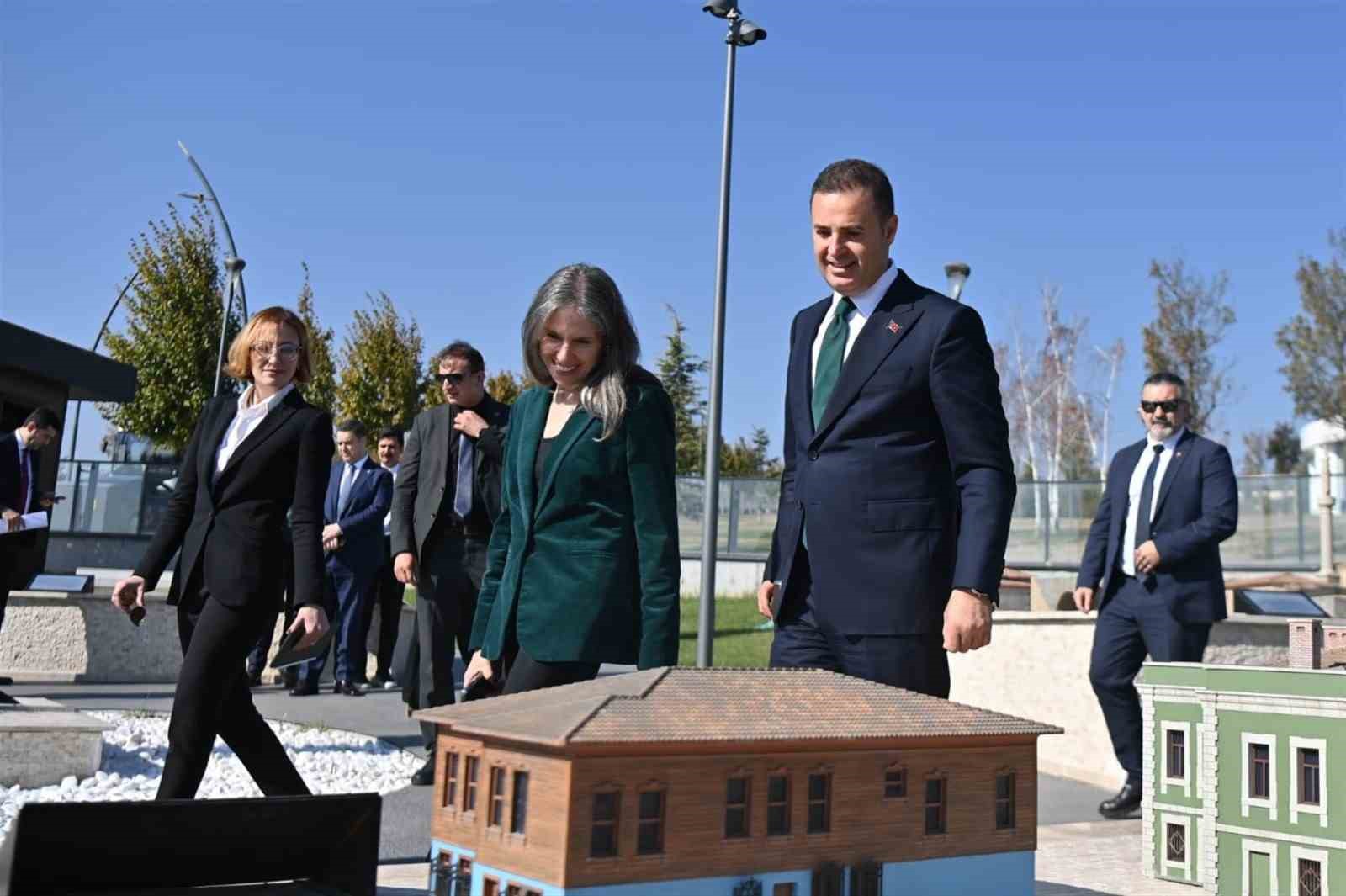 ABD İstanbul Başkonsolosu Eadeh’ten Başkan Akın’a ziyaret
