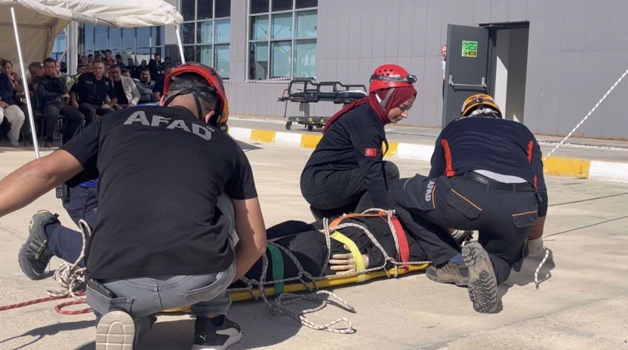 Osmaniye Devlet Hastanesi’nde deprem tatbikatı
