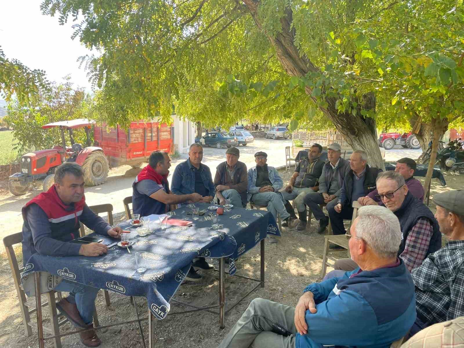 Karpuzlu’da çiftçiler bilgilendirildi
