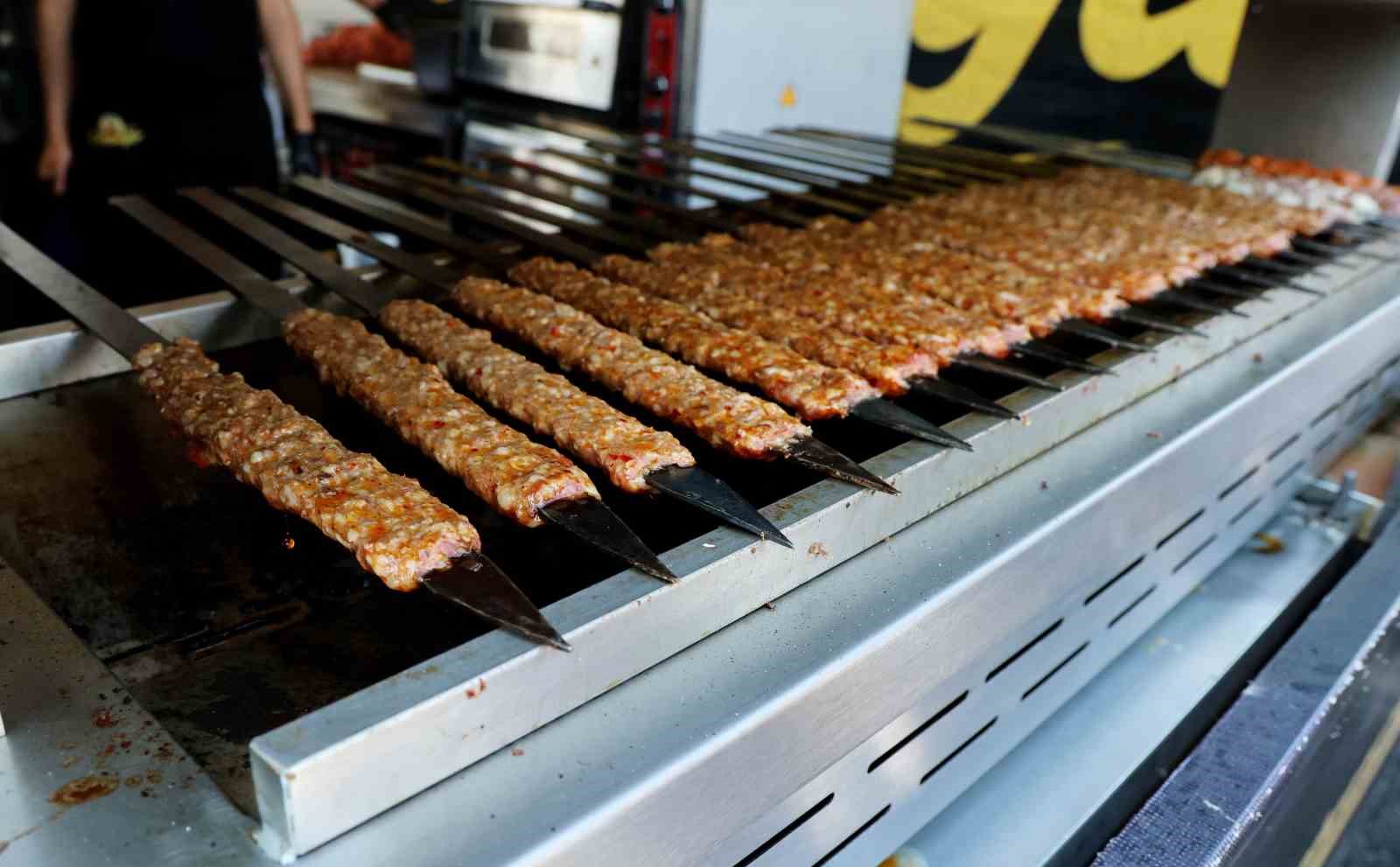 ‘Tescilli Adana Kebabı Ustalık Eğitimi’ başvuruları başladı
