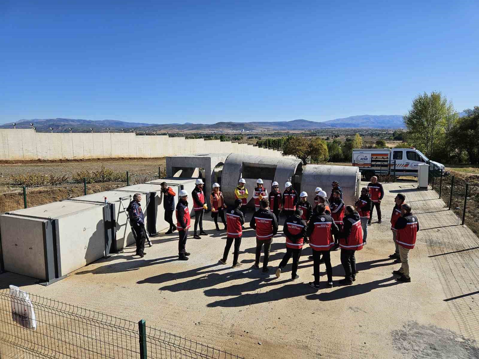 Bingöl’de MEB AKUB üyelerine eğitim
