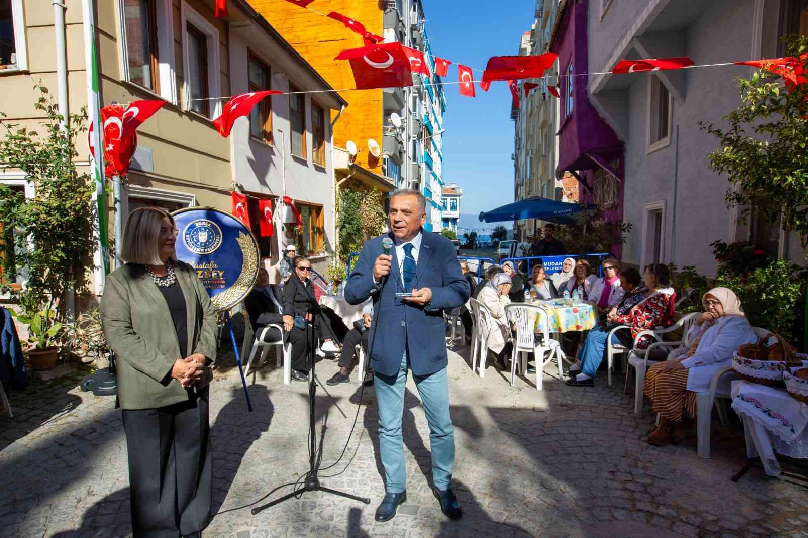 Girit mutfağının lezzetlerinden ’nohut mayalı Akdeniz ada ekmeği’ BESAŞ bayilerinde
